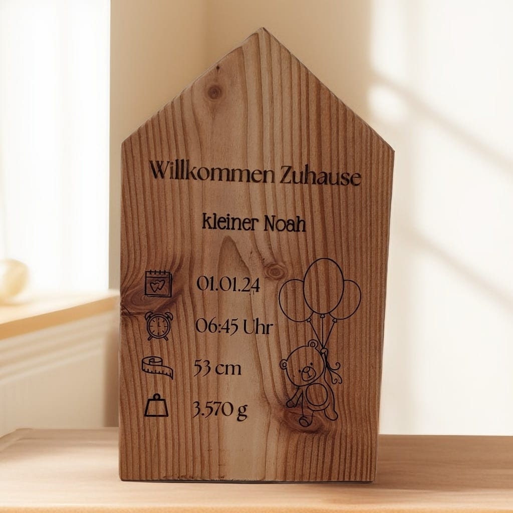 Handgefertigte Holz-Deko zur Geburt: Personalisierbar mit Babydaten