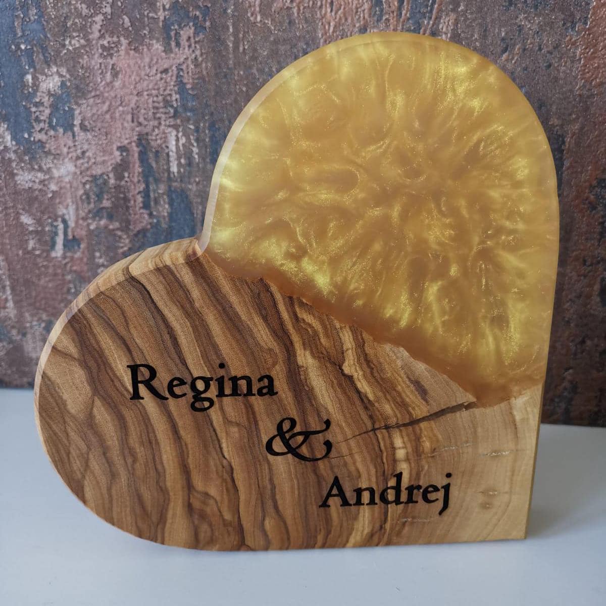 Herz aus Holz und Epoxid ca. 19cm