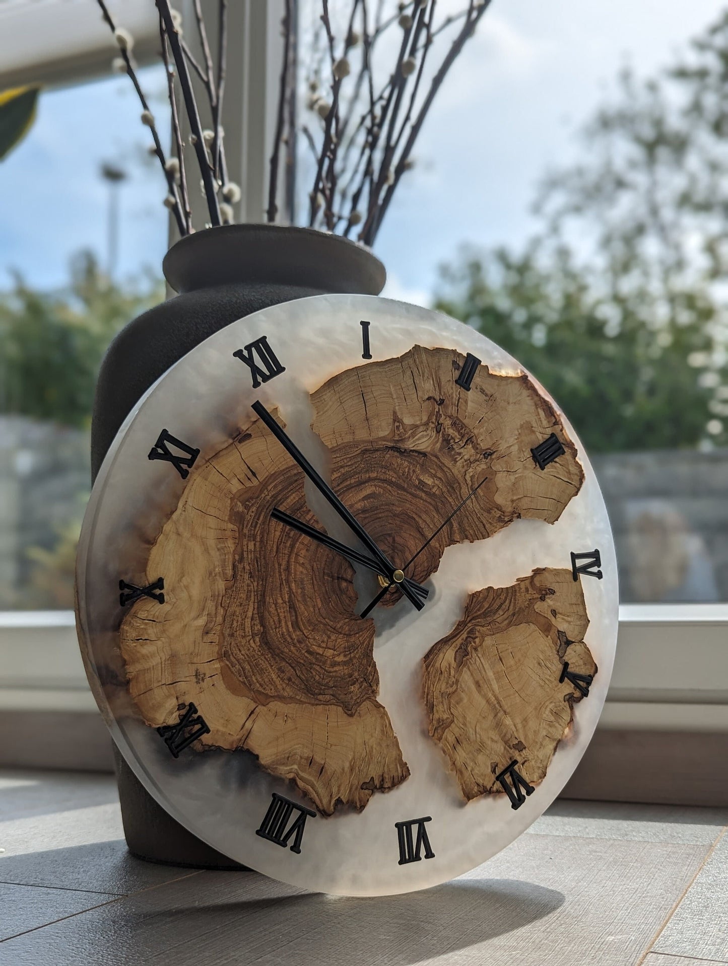 Epoxidharz Wanduhr