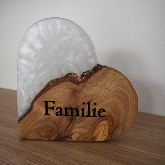 Herz aus Holz und Epoxid ca. 19cm