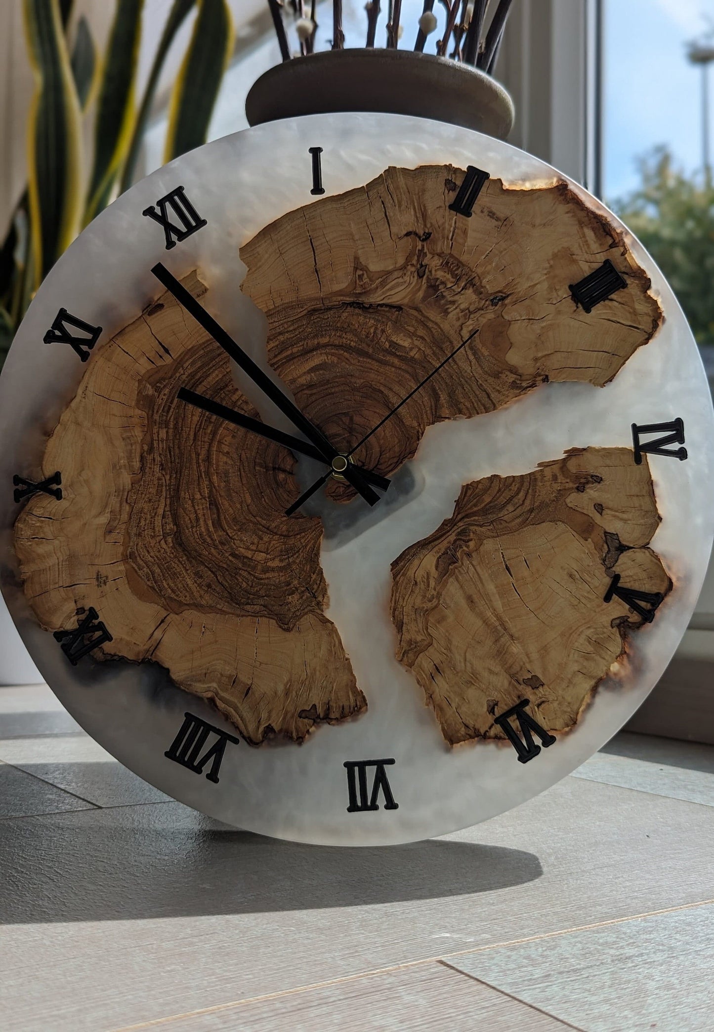 Epoxidharz Wanduhr