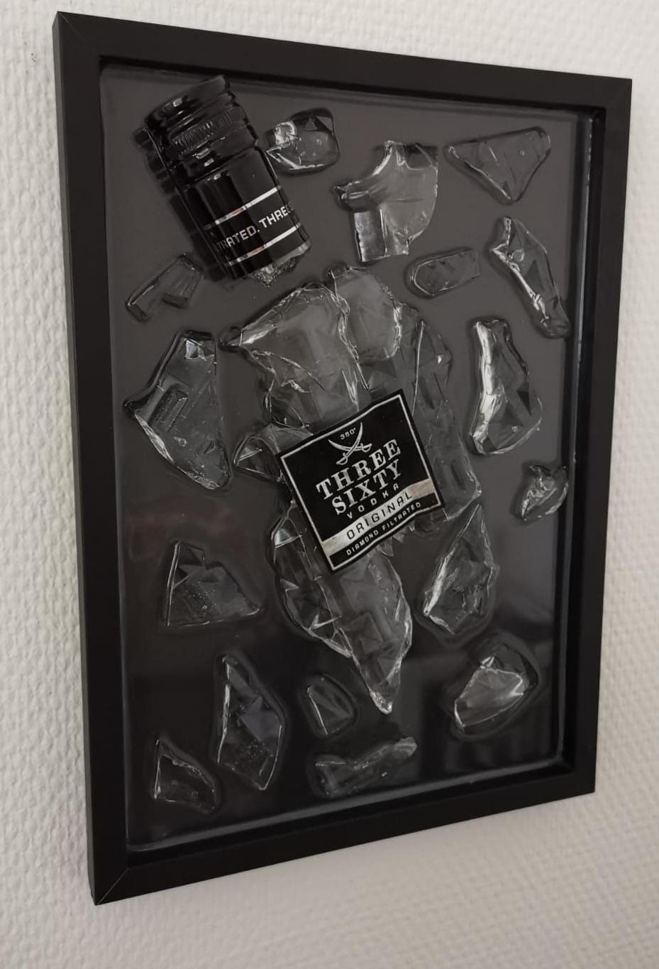 Zerbrochene Flasche - Three Sixty