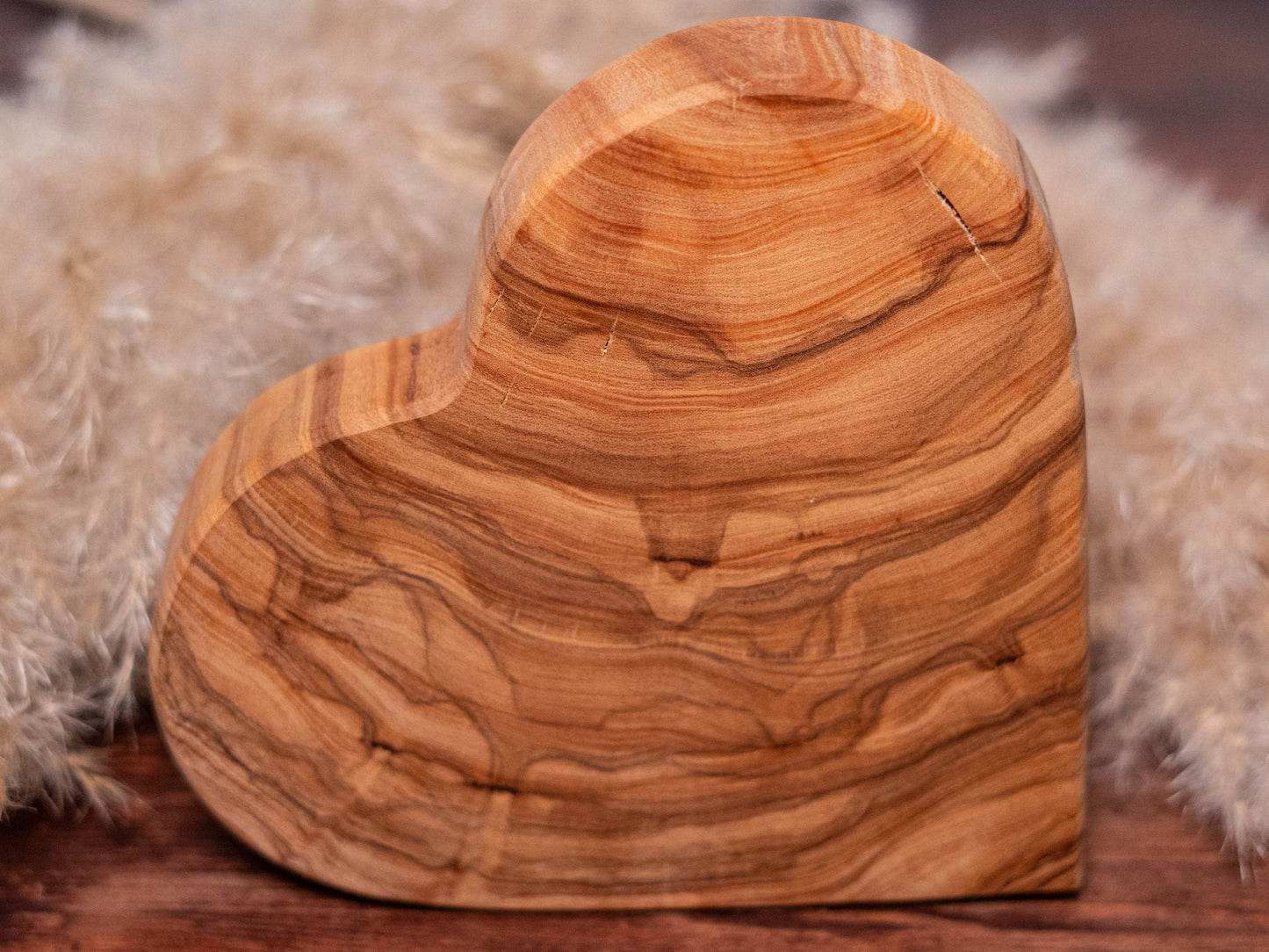 Personalisiertes Olivenholz-Herz ca. 19 cm