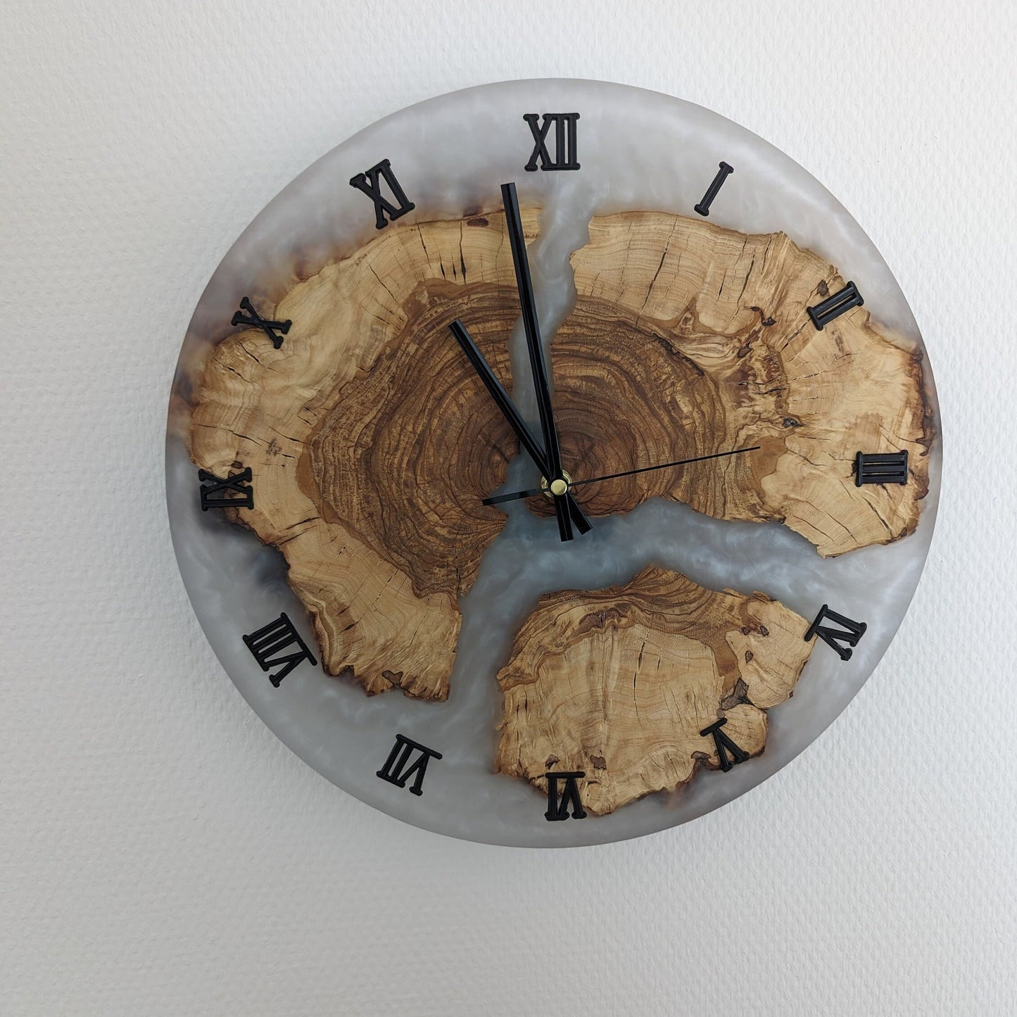 Epoxidharz Wanduhr